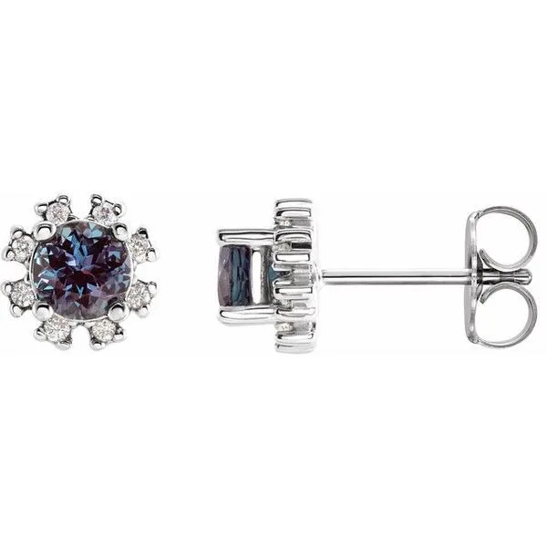 Round 4-Prong Halo-Style Earrings Hart's Jewelers Grants Pass, OR