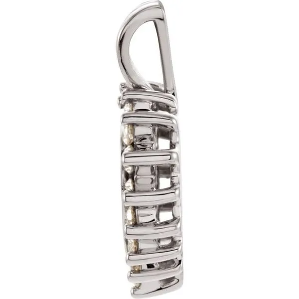 Heart Pendant Image 2 James Wolf Jewelers Mason, OH