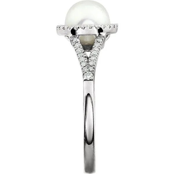 Halo-Style Birthstone Ring Image 4 Holly's Jewelry Mountain Home, AR