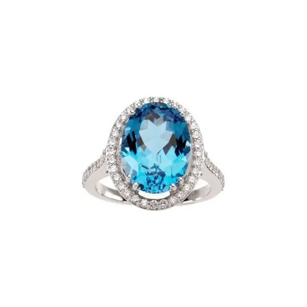 Halo-Style Ring Image 4 Hart's Jewelers Grants Pass, OR