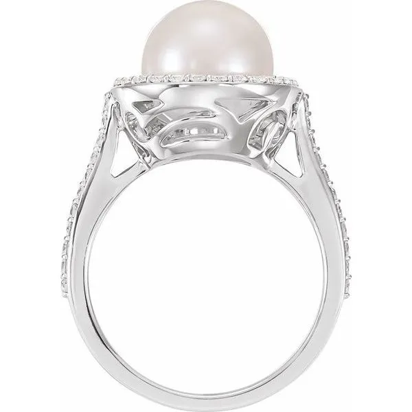 Halo-Style Pearl Ring Image 2 Hart's Jewelers Grants Pass, OR