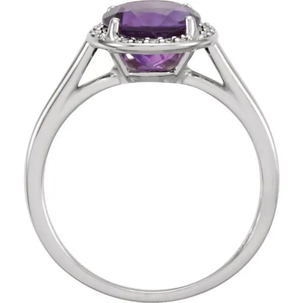 Halo-Style Ring Image 2 Hart's Jewelers Grants Pass, OR