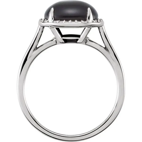 Halo-Style Ring Image 2 Hart's Jewelers Grants Pass, OR
