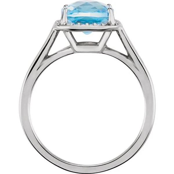 Halo-Style Ring Image 2 Hart's Jewelers Grants Pass, OR