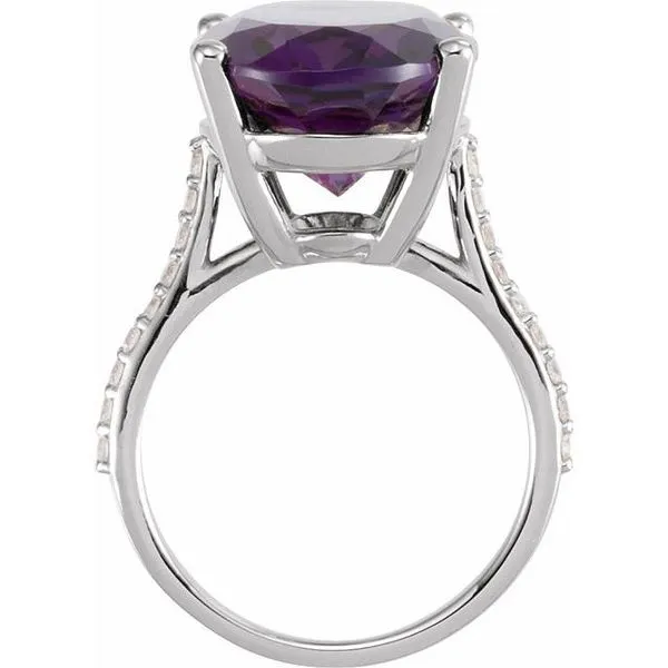 Accented Ring Image 2 Becky Beck's Jewelry DeKalb, IL