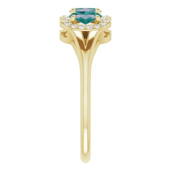 Halo-Style Three-Stone Ring Image 4 James Wolf Jewelers Mason, OH