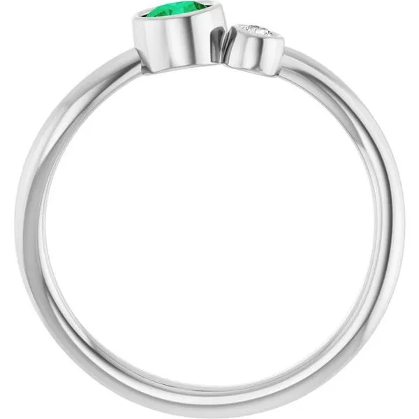 Accented Bezel-Set Ring Image 2 D&M Jewelers Green Bay, WI