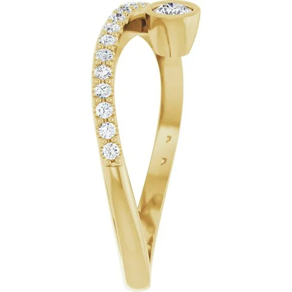 Criss-Cross Bezel-Set Ring Image 4 Long Jewelers Chesapeake, VA