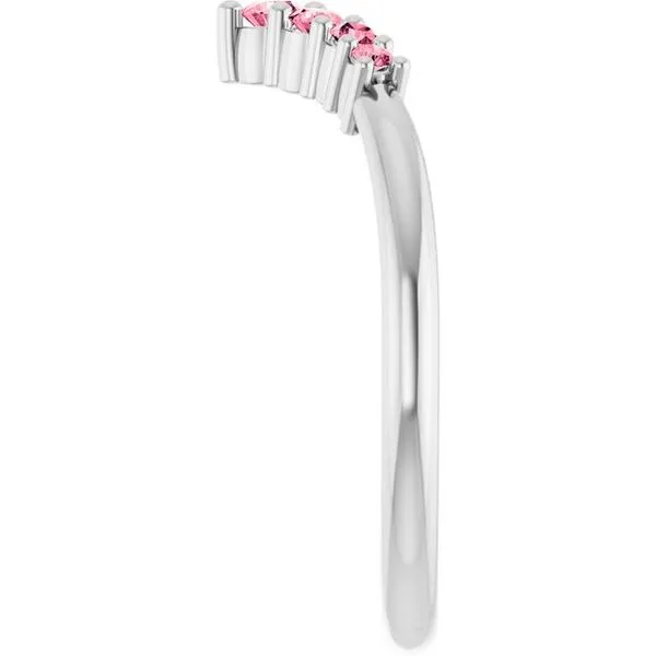 Graduated V Ring Image 4 Henry B. Ball Jewelers Canton, OH