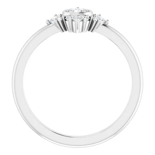 Halo-Style Ring Image 2 Hart's Jewelers Grants Pass, OR