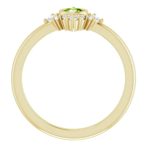 Halo-Style Ring Image 2 Hart's Jewelers Grants Pass, OR