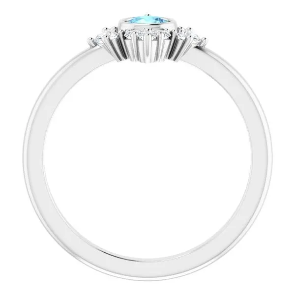 Halo-Style Ring Image 2 Hart's Jewelers Grants Pass, OR