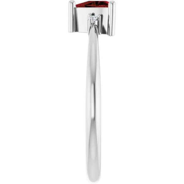 Accented Ring Image 4 D&M Jewelers Green Bay, WI