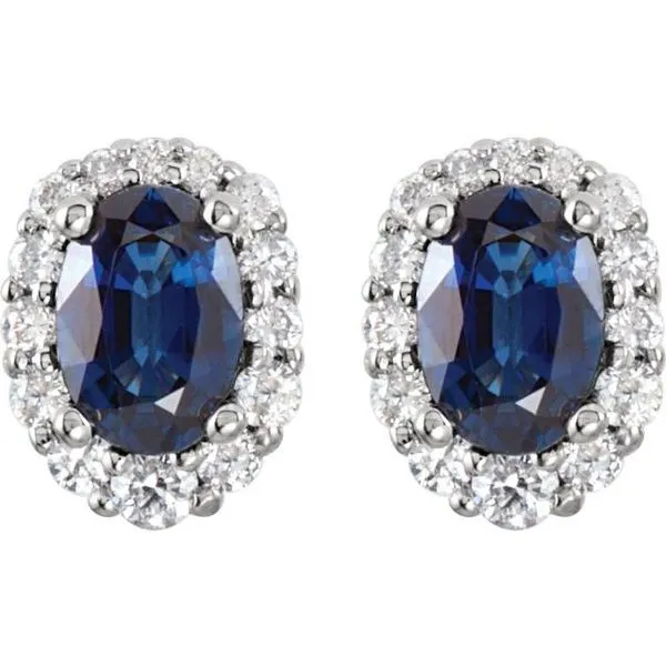Halo-Style Earrings Image 2 Hart's Jewelers Grants Pass, OR