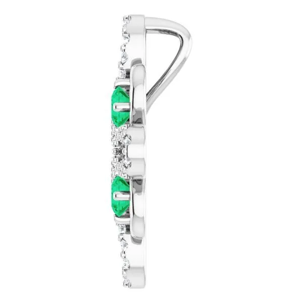 Clover Pendant Image 3 Rasmussen Jewelers Spanish Fork, UT