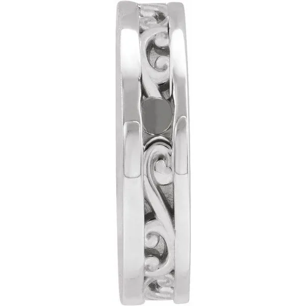 Engravable Disc Pendant Image 2 Hopman Jewelers Elkhart, IN