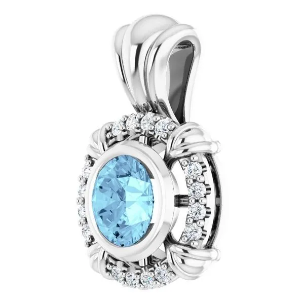 Halo-Style Pendant Image 2 Hopman Jewelers Elkhart, IN