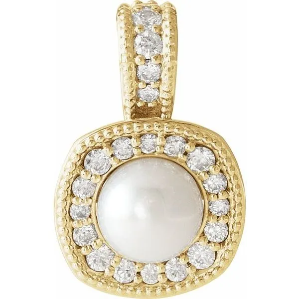 Halo-Style Pearl Pendant Hart's Jewelers Grants Pass, OR