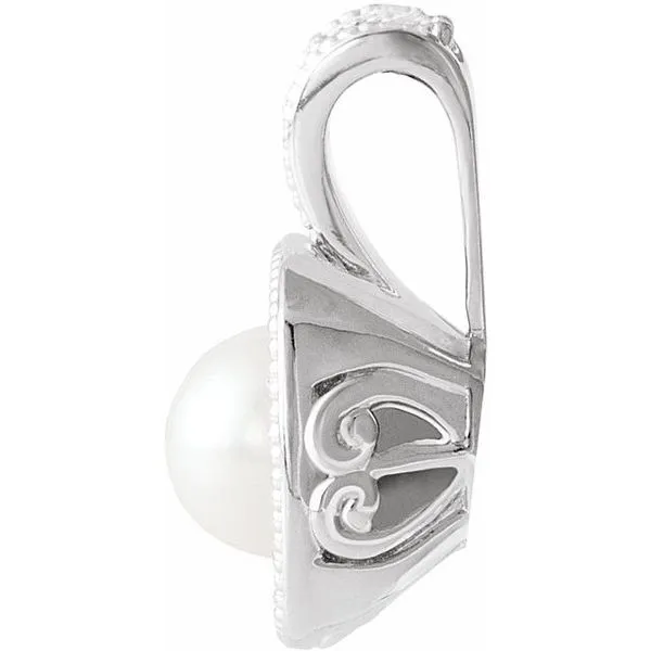 Halo-Style Pearl Pendant Image 2 Hart's Jewelers Grants Pass, OR