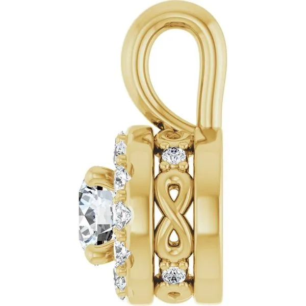 Halo-Style Pendant Image 3 Hart's Jewelers Grants Pass, OR