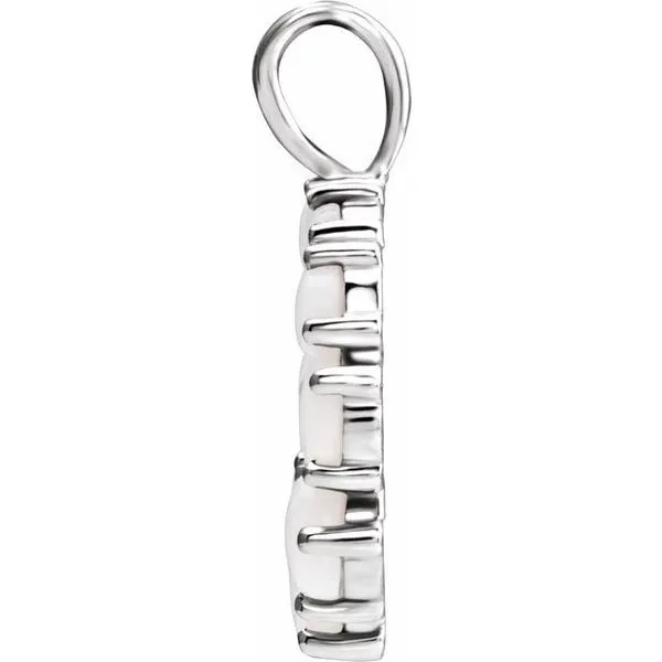 Halo-Style Pendant Image 2 Hart's Jewelers Grants Pass, OR