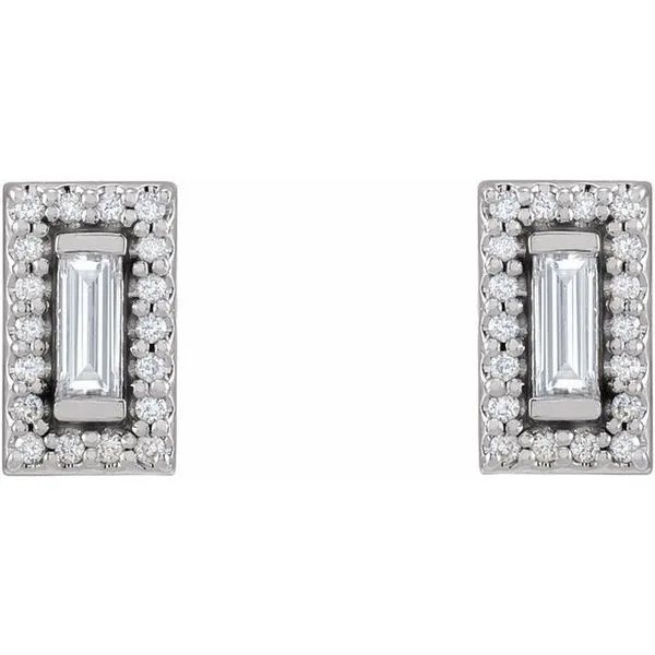 Halo-Style Earrings Image 2 Hart's Jewelers Grants Pass, OR