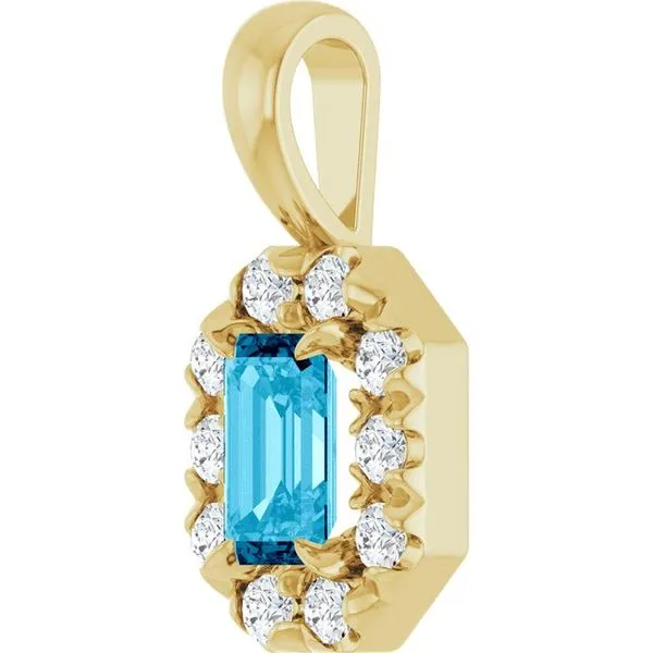 Halo-Style Pendant Image 2 Gysbers Jewelry Waupun, WI