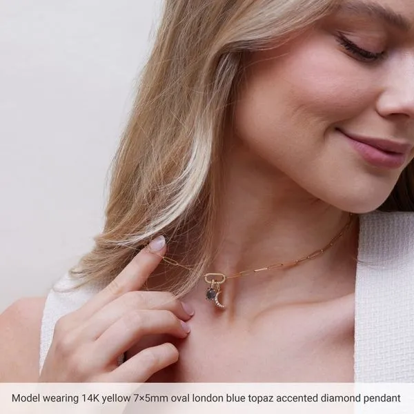 Accented Cabochon Pendant Image 3 Gysbers Jewelry Waupun, WI