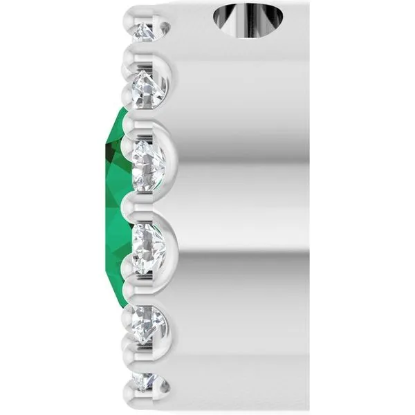 Halo-Style Pendant Image 3 Hart's Jewelers Grants Pass, OR