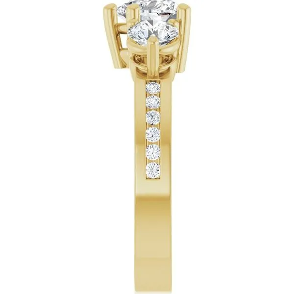 Three-Stone Engagement Ring Image 4 Austin's Fine Diamonds & Jewelry Lyndhurst, NJ