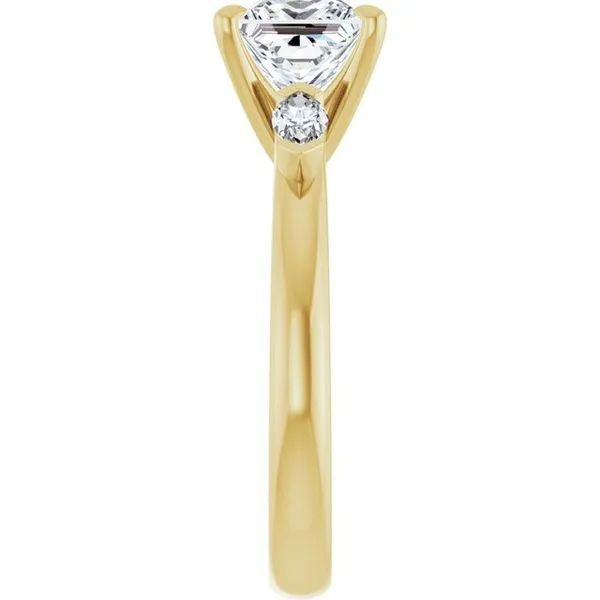 Claw-Prong Three-Stone Engagement Ring Image 4 Austin's Fine Diamonds & Jewelry Lyndhurst, NJ