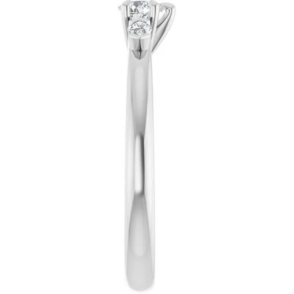 Claw-Prong Three-Stone Engagement Ring Image 4 Arezzo Jewelers Elmwood Park, IL