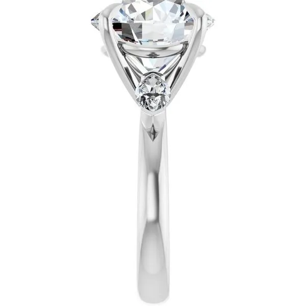 Claw-Prong Three-Stone Engagement Ring Image 4 Austin's Fine Diamonds & Jewelry Lyndhurst, NJ