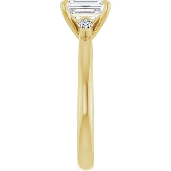 Claw-Prong Three-Stone Engagement Ring Image 4 Austin's Fine Diamonds & Jewelry Lyndhurst, NJ