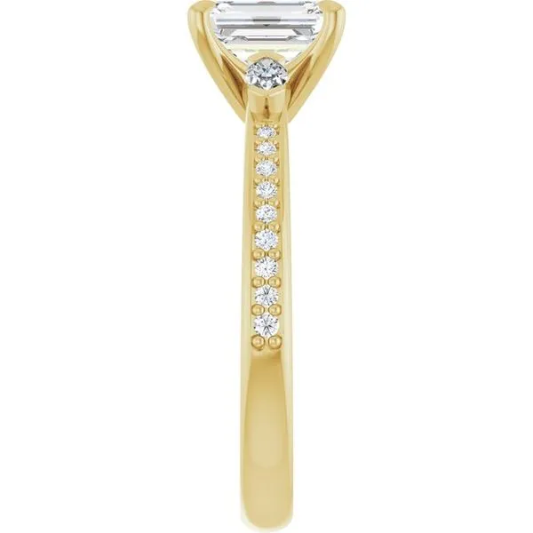 Claw-Prong Three-Stone Engagement Ring Image 4 Jimmy Smith Jewelers Decatur, AL