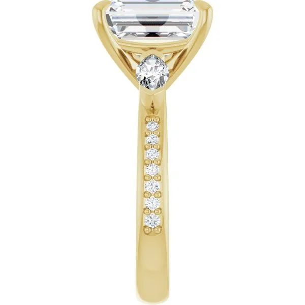 Claw-Prong Three-Stone Engagement Ring Image 4 Jimmy Smith Jewelers Decatur, AL