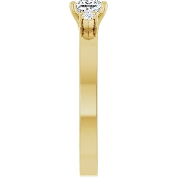 Three-Stone Engagement Ring Image 4 Austin's Fine Diamonds & Jewelry Lyndhurst, NJ