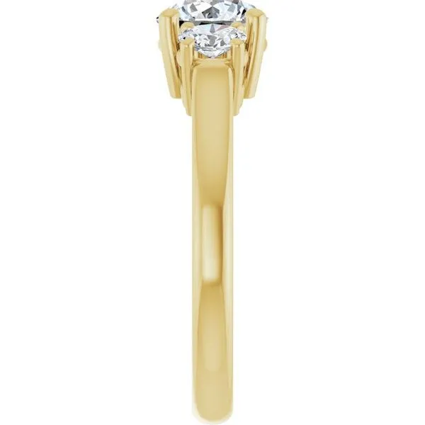 Three-Stone Engagement Ring Image 4 Austin's Fine Diamonds & Jewelry Lyndhurst, NJ
