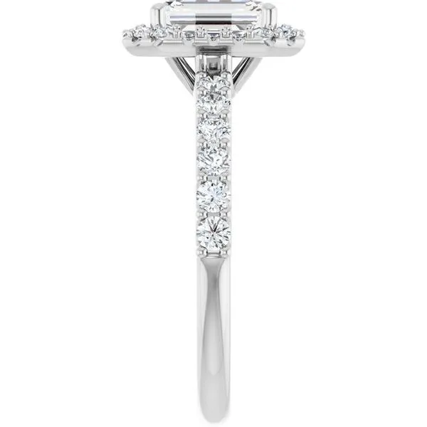 Halo-Style Engagement Ring Image 4 Jimmy Smith Jewelers Decatur, AL