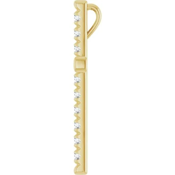French-Set Cross Pendant Image 3 Hart's Jewelers Grants Pass, OR