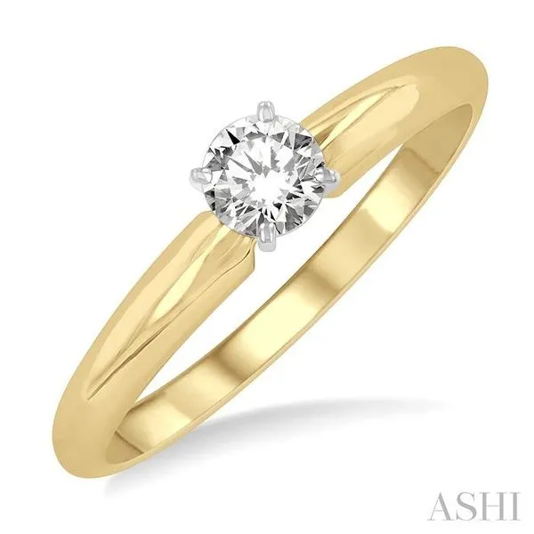 Round Cut Diamond Solitaire Ring in 14K Yellow Gold Hart's Jewelers Grants Pass, OR