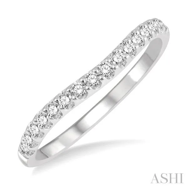 1/4 Ctw Arched Center Round Cut Diamond Wedding Band in 14K White Gold Hart's Jewelers Grants Pass, OR