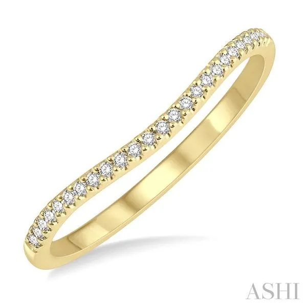 1/10 Ctw Arched Center Round Cut Diamond Wedding Band in 14K Yellow Gold Hart's Jewelers Grants Pass, OR