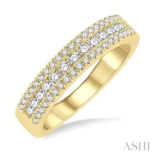 1/2 Ctw Channel Round Cut Diamond Wedding Band in 14K Yellow Gold Hart's Jewelers Grants Pass, OR