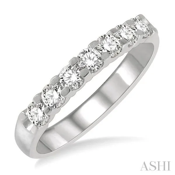 3/4 Ctw 7 Stone Round Cut Diamond Wedding Band in 14K White Gold Hart's Jewelers Grants Pass, OR