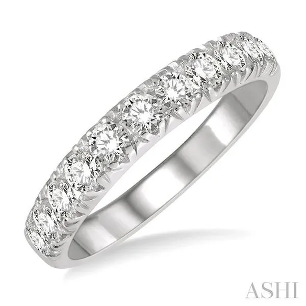 3/4 Ctw 11 Stone Round Cut Diamond Wedding Band in Platinum Hart's Jewelers Grants Pass, OR