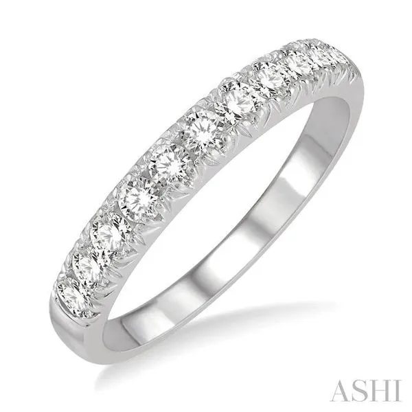 1/2 Ctw 11 Stone Round Cut Diamond Wedding Band in 14K White Gold Hart's Jewelers Grants Pass, OR