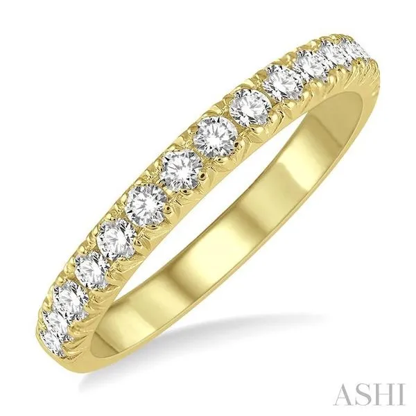 1/2 Ctw 15Stones Round Cut Diamond Wedding Band in 14K Yellow Gold Hart's Jewelers Grants Pass, OR