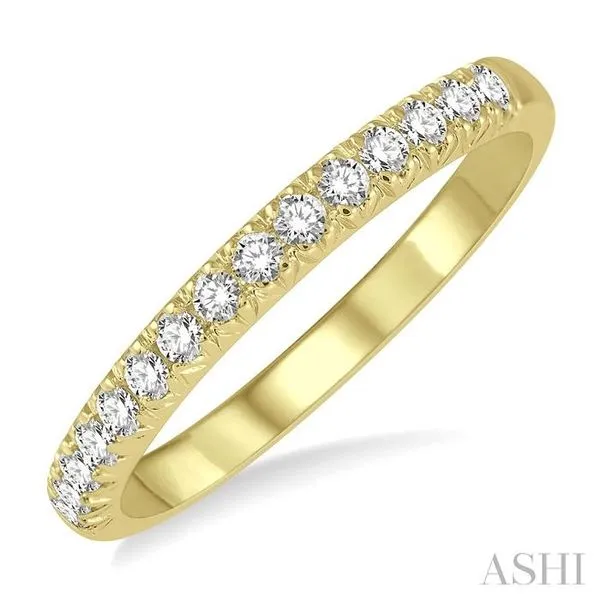 1/4 Ctw 15Stones Round Cut Diamond Wedding Band in 14K Yellow Gold Hart's Jewelers Grants Pass, OR