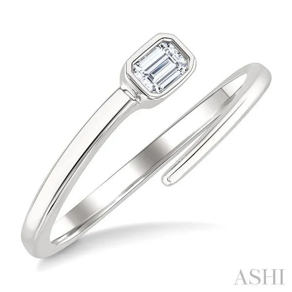 1/6 Ctw Bypass Bezel Set Octagon Cut Diamond Open Fashion Ring in 14K White Gold Hart's Jewelers Grants Pass, OR